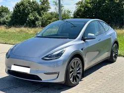 Silber Gebraucht 2023 Tesla Model Y Long Range SUV | 37.950 € (Fairer Preis)