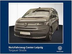 Grau Gebraucht 2025 VW Multivan Life Van / Kleinbus | 77.430 €
