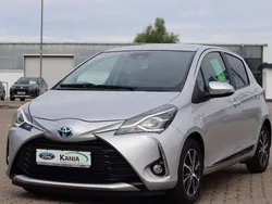 Silber Gebraucht 2020 Toyota Yaris Hybrid Comfort Kleinwagen | 14.814 € (Guter Preis)