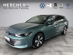 Blau Gebraucht 2024 VW Passat Business Kombi | 36.490 €