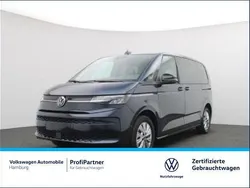 Blau Gebraucht 2024 VW Multivan Life Van / Kleinbus | 52.555 € (Fairer Preis)