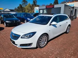Weiß Gebraucht 2015 Opel Insignia Business Innovation Kombi | 11.490 € (Etwas zu teuer)