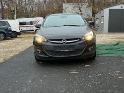 Schwarz Gebraucht 2014 Opel Astra Energy Kombi | 5.690 € (Guter Preis)