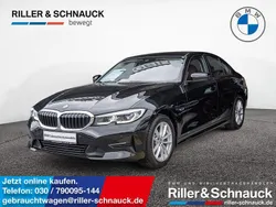 Schwarz Gebraucht 2022 BMW 320e Sport Line Limousine | 28.950 € (Fairer Preis)