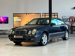 Blau Gebraucht 2002 Mercedes E430 Avantgarde Limousine | 11.980 €