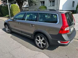 Grau Gebraucht 2012 Volvo XC70 Summum SUV | 12.200 € (Fairer Preis)