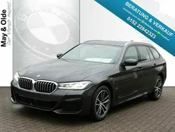 Grau Gebraucht 2022 BMW 520 M Sport Kombi | 37.940 € (Teuer)