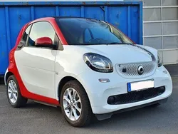 Weiß Gebraucht 2019 Smart ForTwo Electric Drive Coupé | 8.800 € (Fairer Preis)