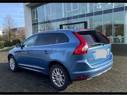 Blau Gebraucht 2016 Volvo XC60 Business Edition SUV | 20.900 €