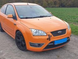 Orange Gebraucht 2006 Ford Focus ST Limousine | 4.000 € (Superpreis)