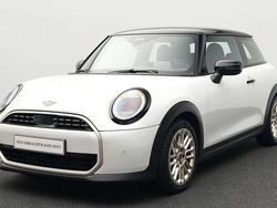 Weiß Gebraucht 2024 Mini Cooper Favoured Kleinwagen | 24.827 € (Guter Preis)