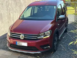 Rot Gebraucht 2016 VW Caddy Highline Van / Kleinbus | 17.900 € (Etwas zu teuer)
