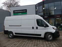 Weiss Gebraucht 2024 Fiat Ducato Van | 33.799 € (Teuer)
