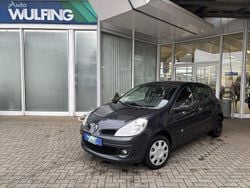 Grau Gebraucht 2006 Renault Clio II Authentique Limousine | 1.499 € (Guter Preis)