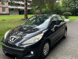 Schwarz Gebraucht 2011 Peugeot 207 Kleinwagen | 2.400 € (Fairer Preis)