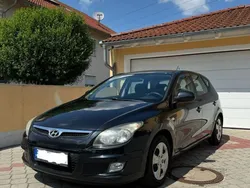 Schwarz Gebraucht 2009 Hyundai i30 Classic Kombi | 2.800 € (Guter Preis)