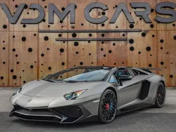 Grau Gebraucht 2017 Lamborghini Aventador Cabrio | 499.900 €