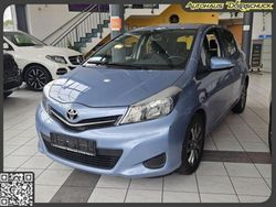 Blau Gebraucht 2014 Toyota Yaris Active Kleinwagen | 10.599 € (Fairer Preis)