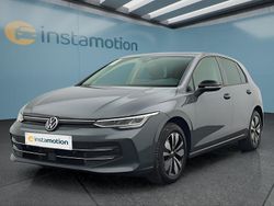 Grau Gebraucht 2024 VW Golf VIII Kleinwagen | 28.499 € (Fairer Preis)