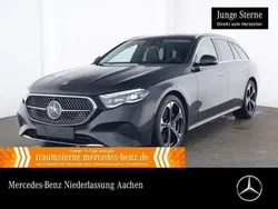 Grau Gebraucht 2024 Mercedes E300 Avantgarde Limousine | 55.990 € (Superpreis)