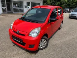 Rot Gebraucht 2011 Daihatsu Cuore Kleinwagen | 2.900 € (Teuer)