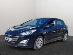 Schwarz Gebraucht 2016 Hyundai i30 Classic Limousine | 7.490 € (Guter Preis)
