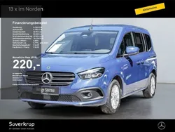 Blau Gebraucht 2023 Mercedes T180 Style Van / Kleinbus | 27.890 € (Fairer Preis)