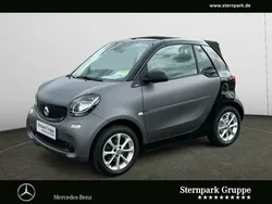 Gelb Gebraucht 2017 Smart ForTwo Cabrio Passion Cabrio | 16.790 € (Etwas zu teuer)