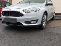 Grau Gebraucht 2015 Ford Focus Trend Kombi | 5.600 € (Fairer Preis)