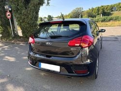 Schwarz Gebraucht 2016 Kia Ceed Edition 7 Limousine | 9.582 € (Fairer Preis)