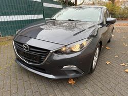 Grau Gebraucht 2015 Mazda 3 Center-Line Limousine | 9.450 € (Fairer Preis)