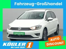 Weiß Gebraucht 2017 VW Golf Sportsvan Van / Kleinbus | 12.300 € (Superpreis)