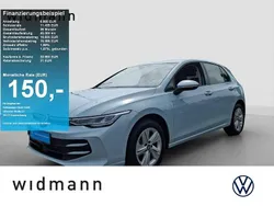 Crystal ice blue metallic Gebraucht 2024 VW Golf VIII Limousine | 22.850 € (Superpreis)