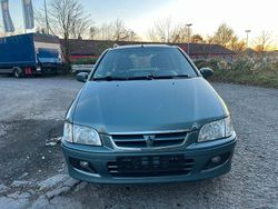 Blau Gebraucht 2001 Mitsubishi Space Star Van / Kleinbus | 1.900 € (Fairer Preis)