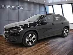 Schwarz Gebraucht 2022 Mercedes GLA180 Progressive SUV | 29.970 € (Guter Preis)