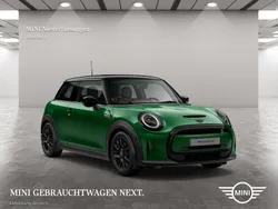 Grün Gebraucht 2022 Mini Cooper SE Kleinwagen | 19.906 € (Etwas zu teuer)