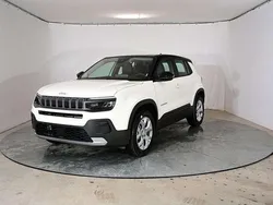 Snow white (dach in volcano black) Gebraucht 2024 Jeep Avenger Altitude SUV | 22.779 €