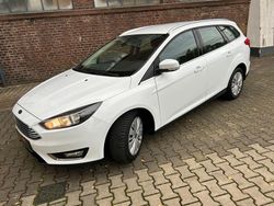 Weiß Gebraucht 2016 Ford Focus Titanium Kombi | 3.500 € (Fairer Preis)