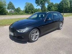 Schwarz Gebraucht 2013 BMW 328 Sport Line Kombi | 12.300 € (Fairer Preis)
