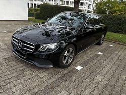 Schwarz Gebraucht 2019 Mercedes E200 Avantgarde Kombi | 24.200 € (Guter Preis)