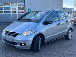 Silber Gebraucht 2005 Mercedes A180 Elegance Van / Kleinbus | 2.300 € (Guter Preis)