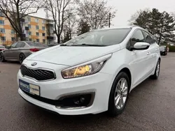Weiß Gebraucht 2017 Kia Ceed Sportswagon Spirit Kombi | 11.900 € (Fairer Preis)