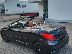 Schwarz Gebraucht 2007 Peugeot 207 CC Platinum Cabrio | 4.444 € (Fairer Preis)