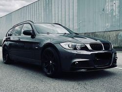 Grau Gebraucht 2008 BMW 320 Sport Line Kombi | 11.500 €