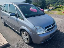Grau Gebraucht 2004 Opel Meriva Enjoy Van / Kleinbus | 1.199 € (Fairer Preis)