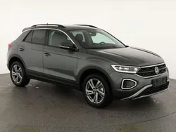 Indiumgrau metallic Neu 2025 VW T-Roc Life SUV | 33.595 € (Superpreis)