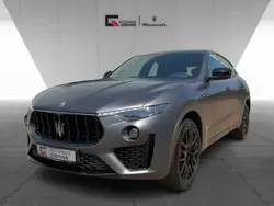Grau Gebraucht 2021 Maserati Levante SUV | 59.199 € (Fairer Preis)