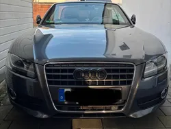 Grau Gebraucht 2010 Audi A5 Cabriolet Comfort Cabrio | 17.000 € (Teuer)