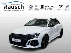 Weiß Gebraucht 2023 Audi RS3 Ambiente Kleinwagen | 53.750 € (Guter Preis)