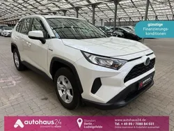 Weiß Gebraucht 2021 Toyota RAV4 Hybrid SUV | 28.390 € (Fairer Preis)